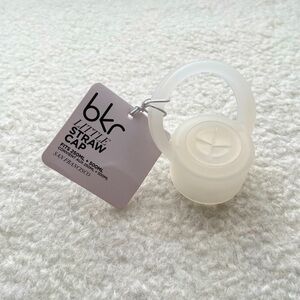 BNWT bkr straw cap for little and teeny size